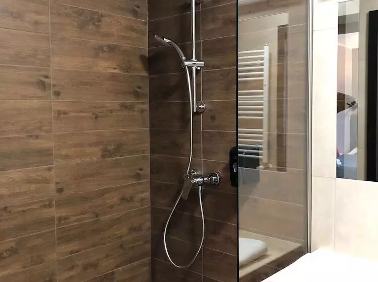 فندق Sleep Wrocław