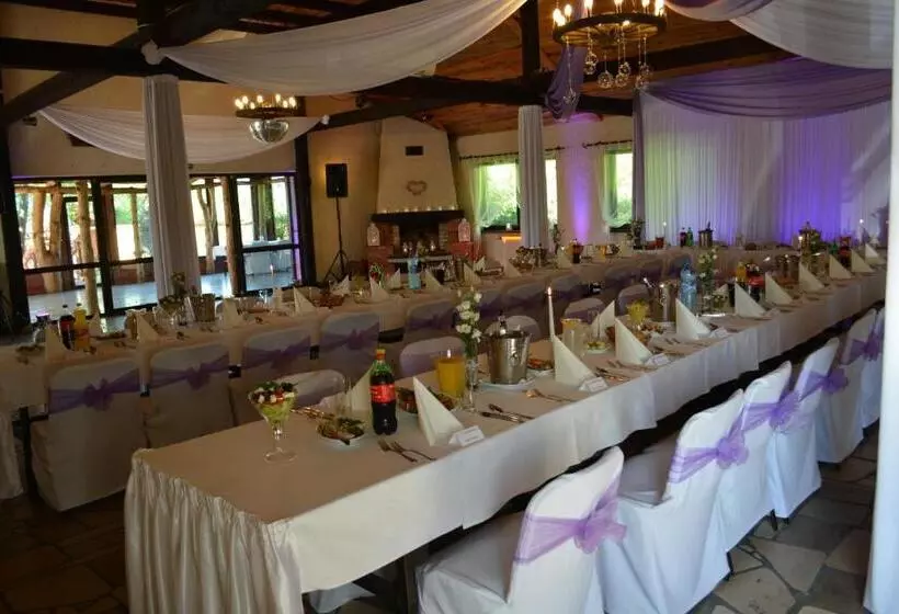 בית מלון כפרי Stawisko Klaudyn