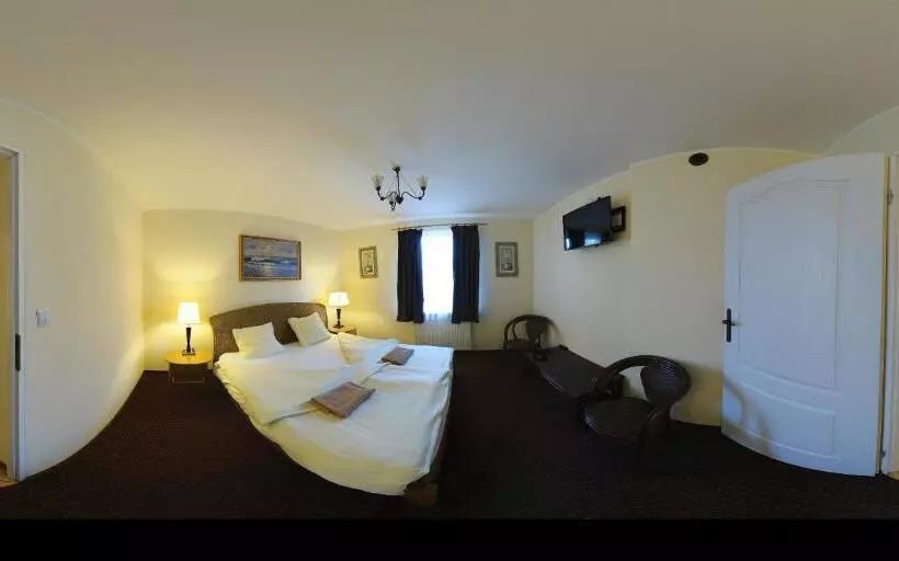 בית מלון כפרי Stawisko Klaudyn