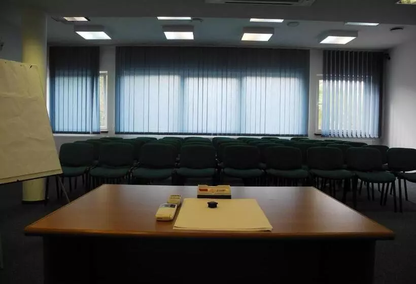 בית מלון כפרי Stawisko Klaudyn