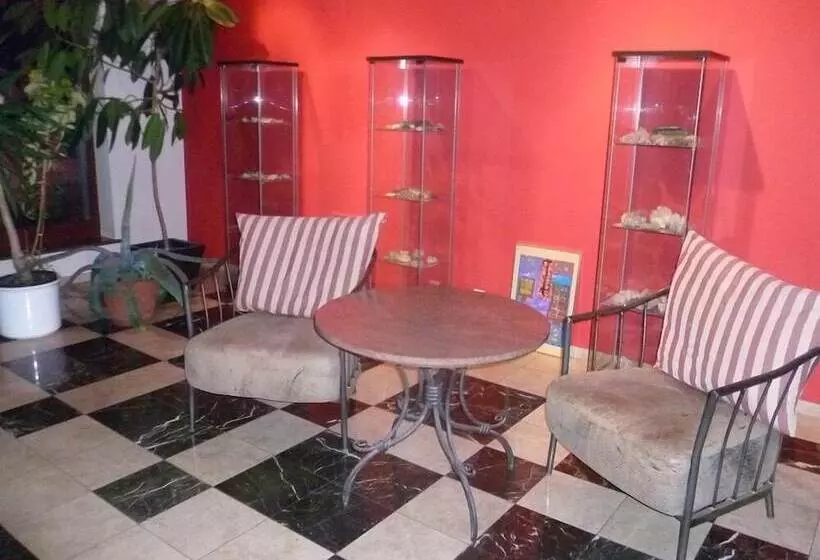 Отель Willa Litarion Old Town