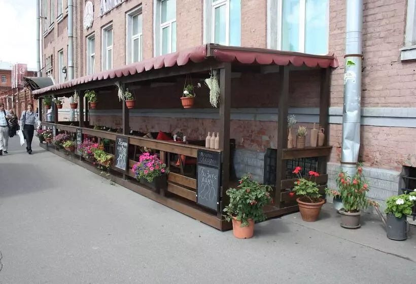 Lanselot Hotel   Hostel