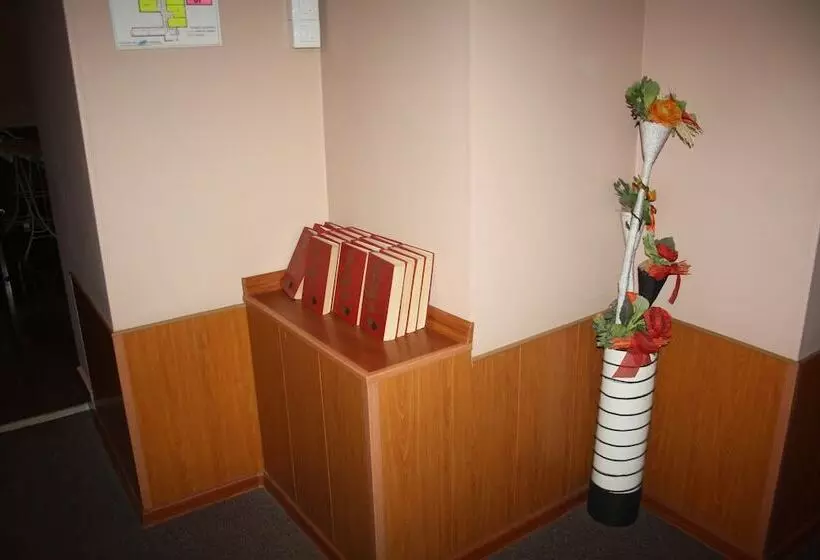 Lanselot Hotel   Hostel