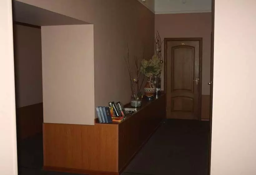 Lanselot Hotel   Hostel