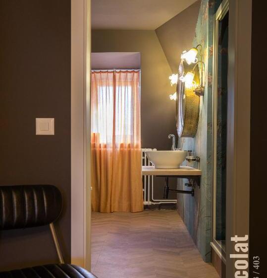 The Henry Self Check In Guesthouse