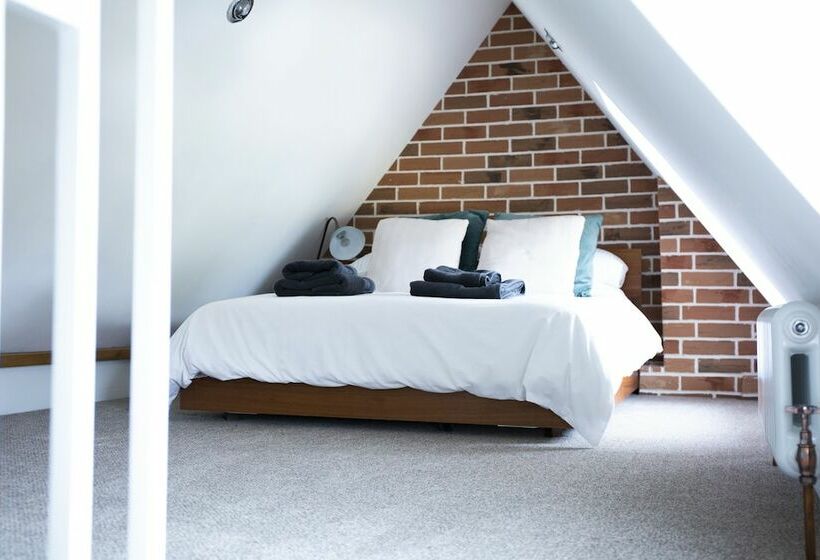 5 Malt Cottage In The Cotswolds