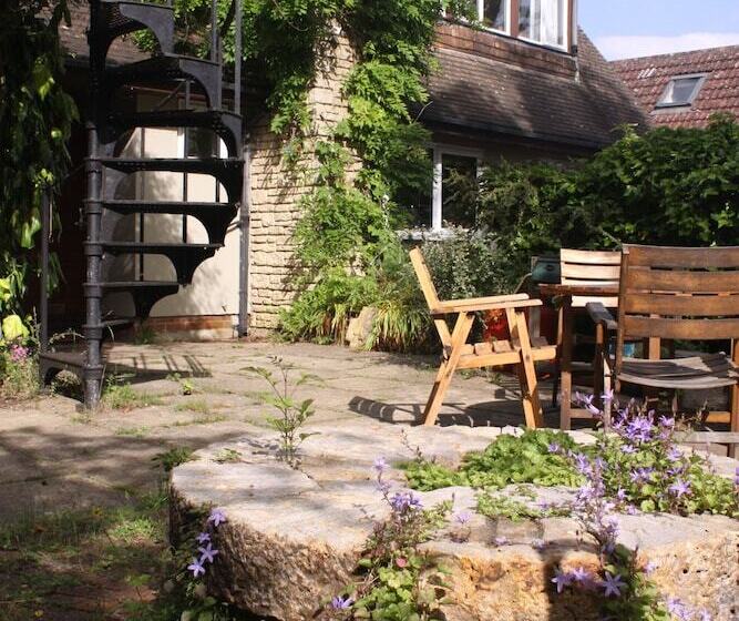 تختخواب و صبحانه Sandford Meadow Guest House