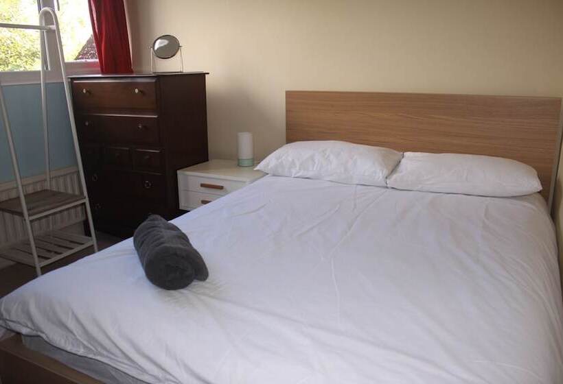 تختخواب و صبحانه Sandford Meadow Guest House