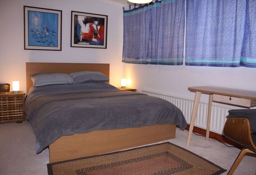 تختخواب و صبحانه Sandford Meadow Guest House