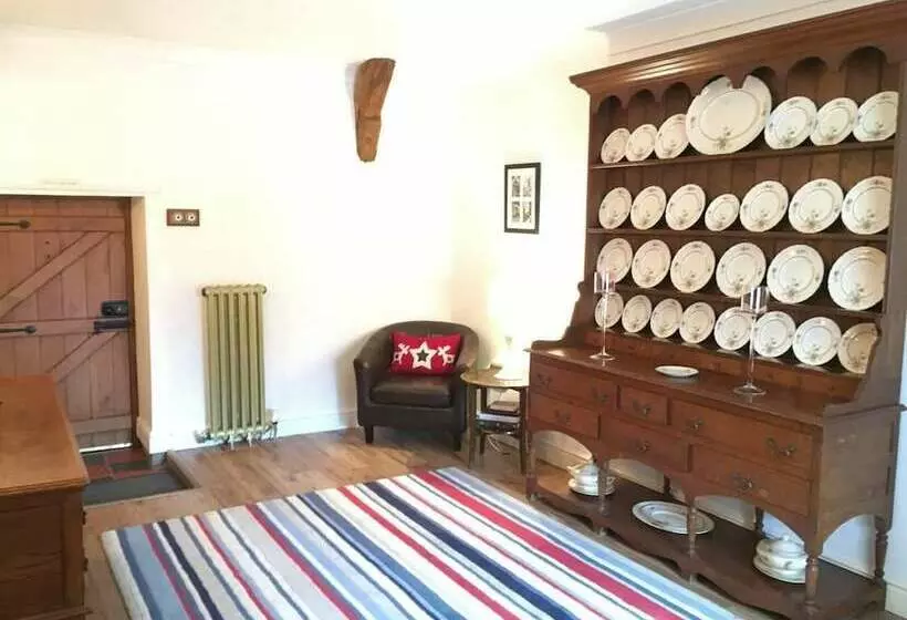 レジデンス Traditional Cosy Cottage With Rural Views Nr Coast