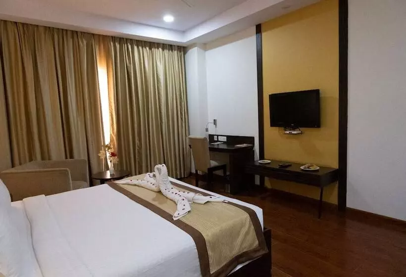 Hotelli Hyphen Premier Meerut