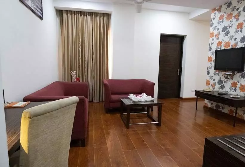 Hotelli Hyphen Premier Meerut