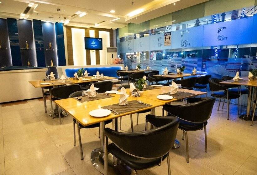 فندق Hyphen Premier Meerut