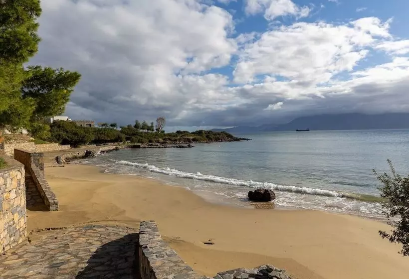 Lazar Lux Suites  Ammoudara