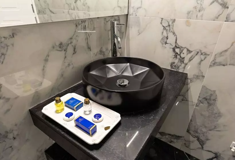 Lazar Lux Suites  Ammoudara