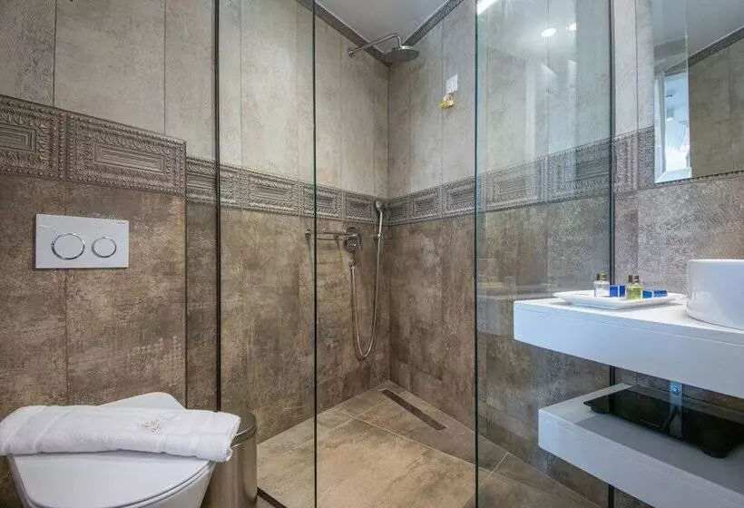 Lazar Lux Suites  Ammoudara