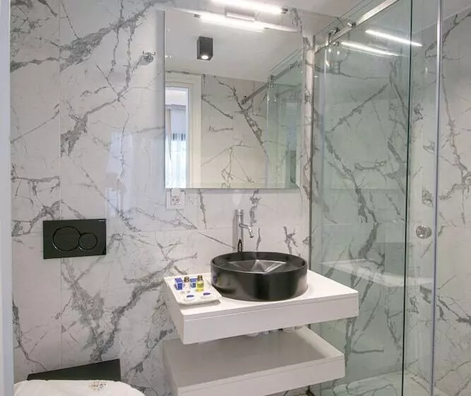 Lazar Lux Suites  Ammoudara