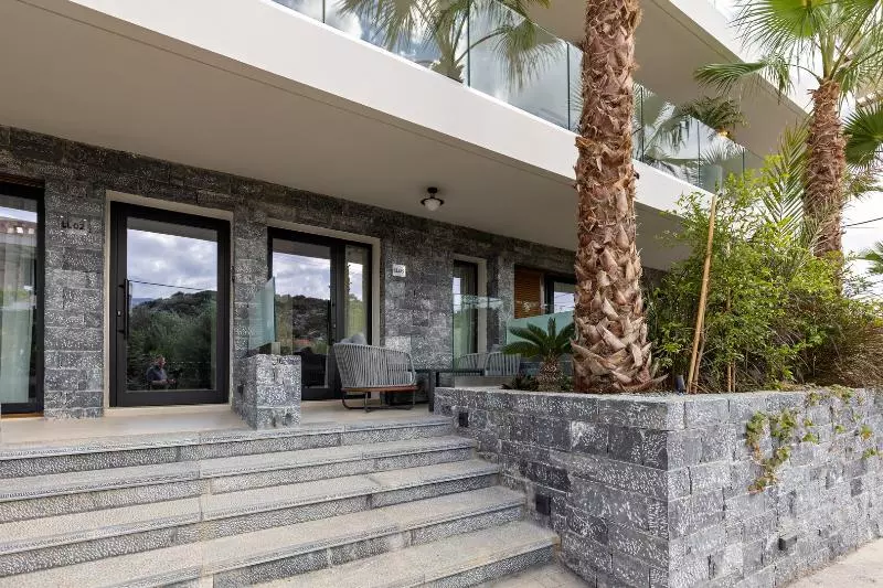 Lazar Lux Suites  Ammoudara