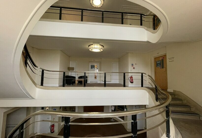 بنسيون The Derby Conference Centre