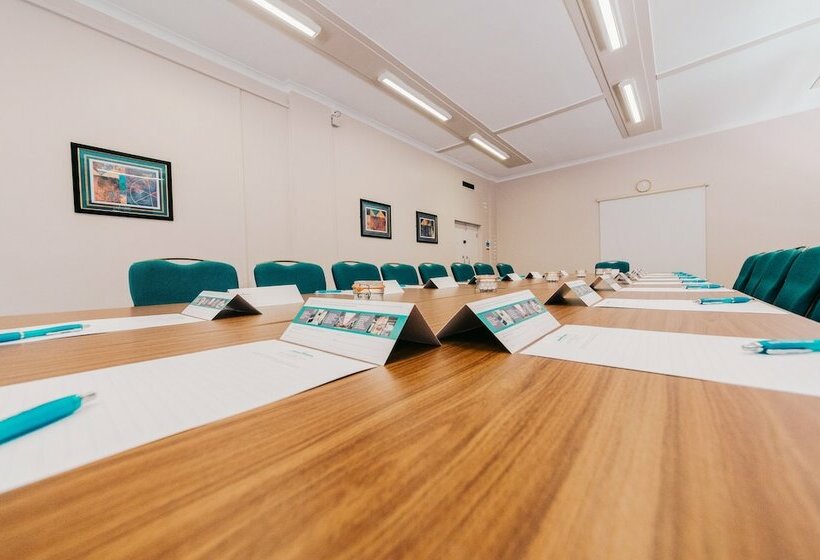 بنسيون The Derby Conference Centre