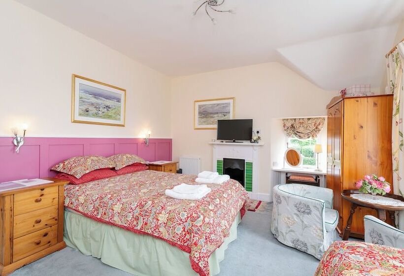 پانسیون The Firs