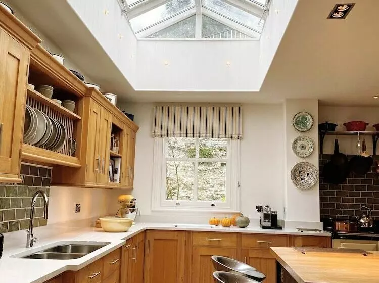 اقامتگاه Spectacular Coastal Townhouse In Fowey For 8