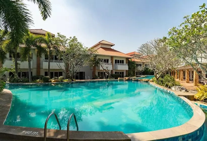 Hotelli Thara Cholapruek Resort
