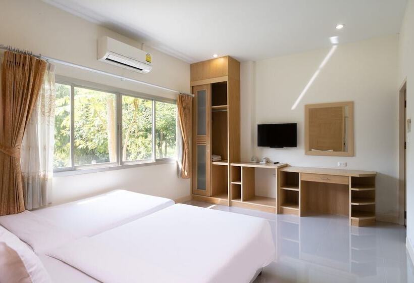 호텔 Thara Cholapruek Resort