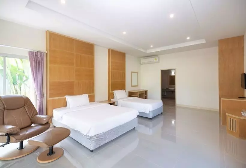 Hotelli Thara Cholapruek Resort