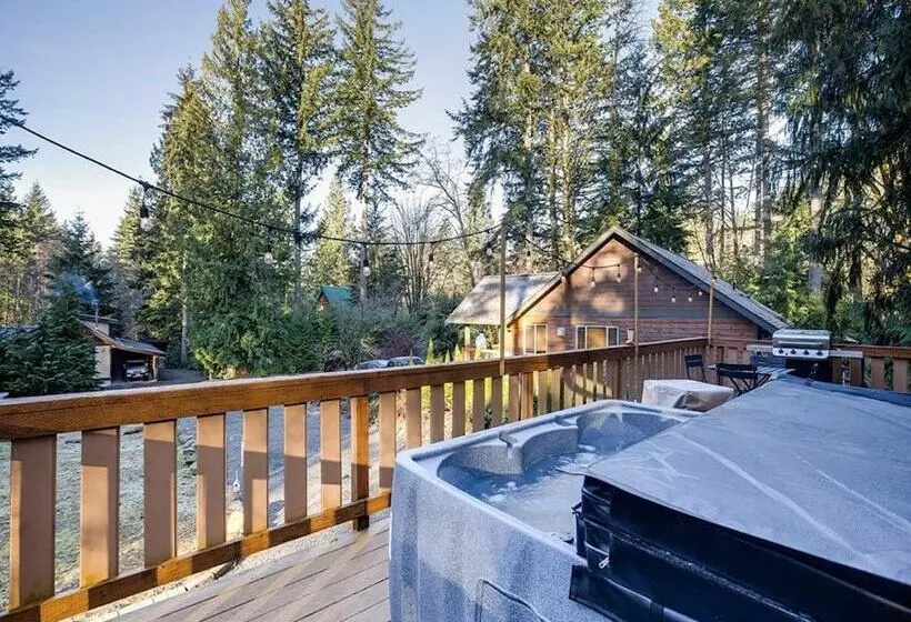 02gs   Wifi   D/w   W/d   Sleeps 8