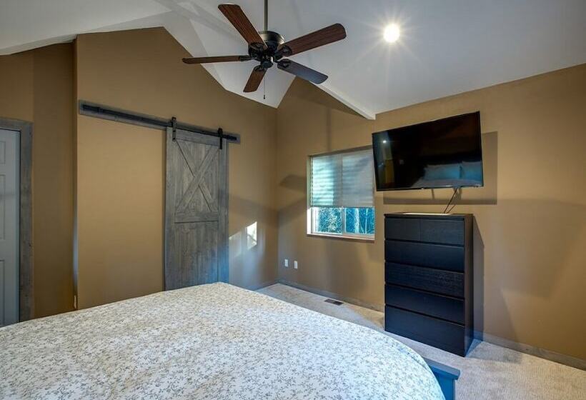 02gs Wifi D/w W/d Sleeps 8