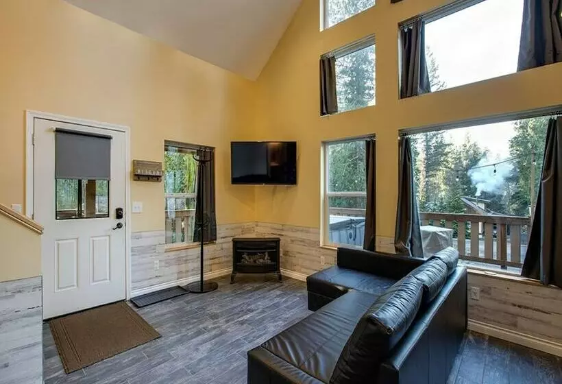 02gs   Wifi   D/w   W/d   Sleeps 8