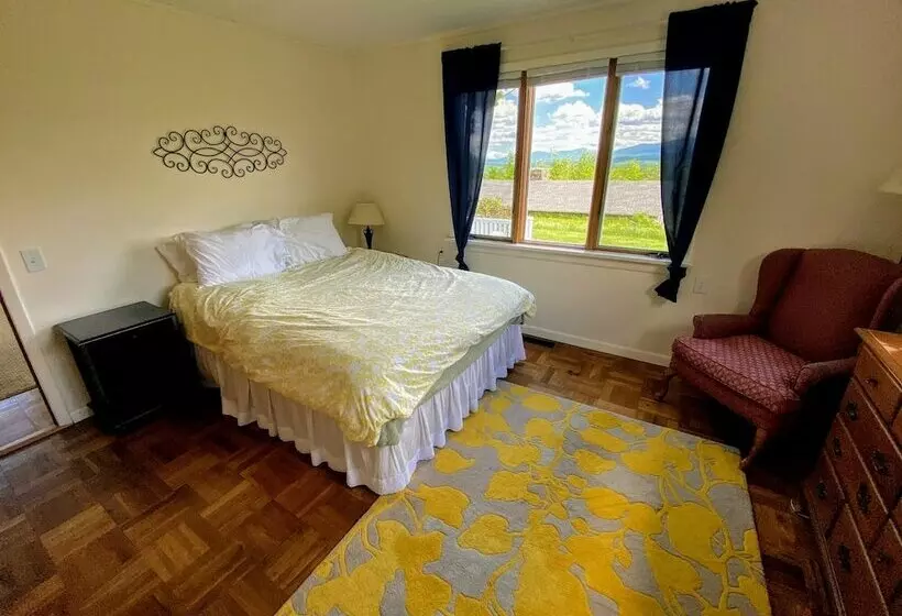 3l Cabin In Picturesque Sugar Hill Breathtaking Views Minutes From White Mountains Attractions