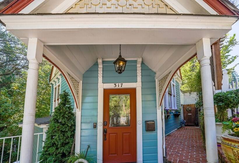 Bed and Breakfast Flume S End