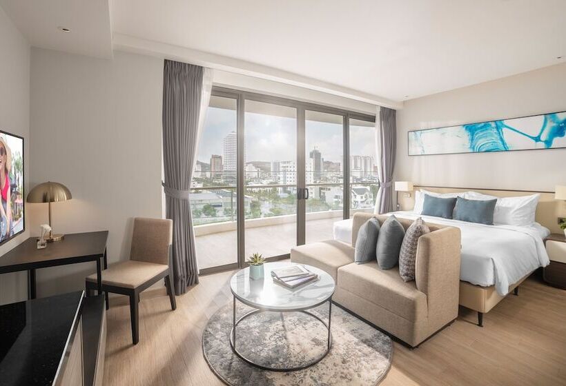 Citadines Marina Halong