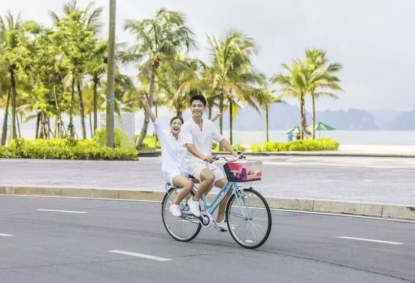 Citadines Marina Halong