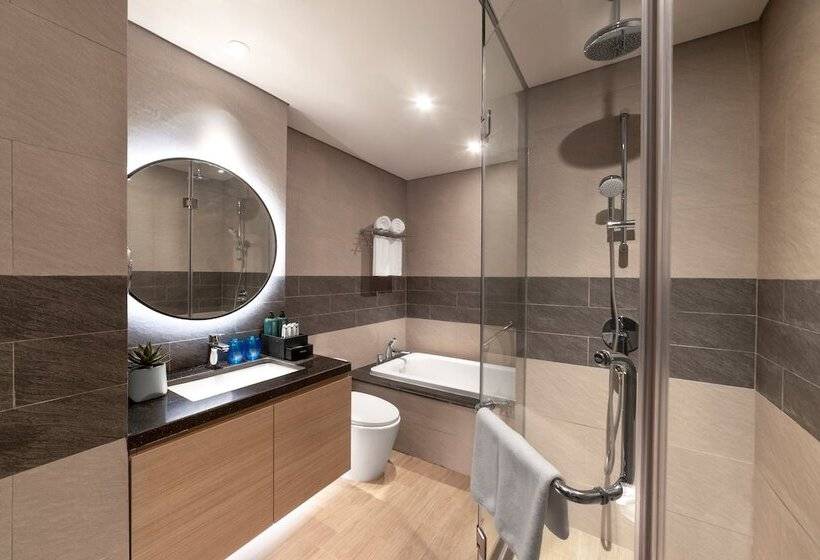 Citadines Marina Halong