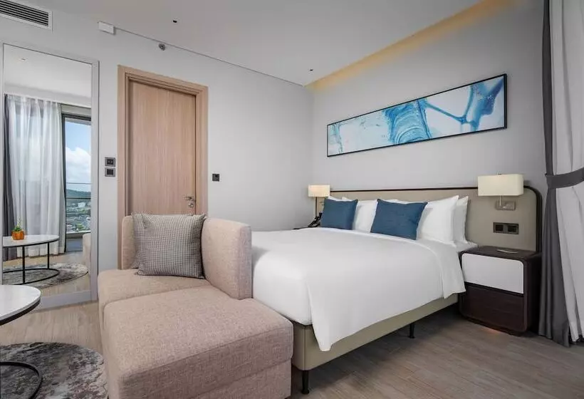 Citadines Marina Halong