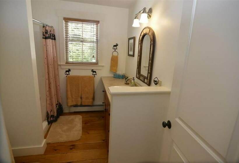 Mo Private Home In Beautiful Wooded Setting Close To Bretton Woods Ac