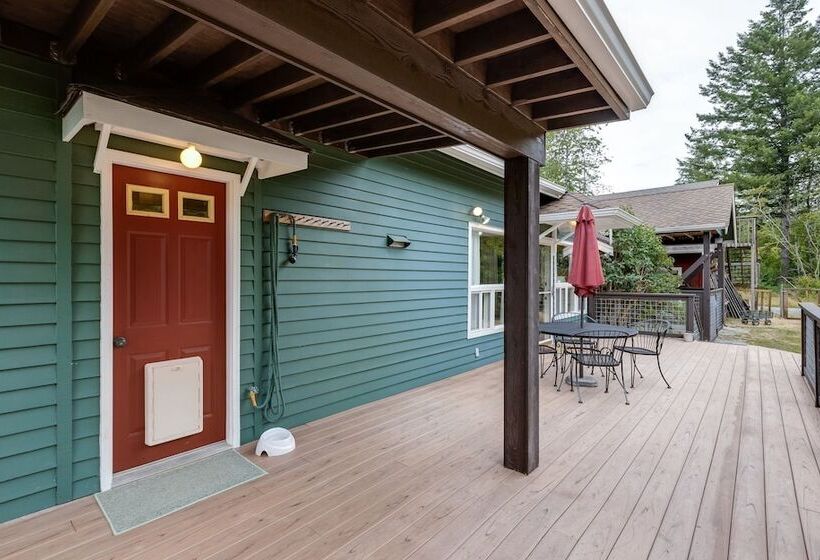 Mt. Baker Lodging Cabin 8 – Wifi, Pets Ok, Sleeps 6! By Mbl