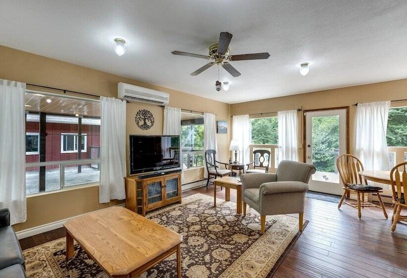 Mt. Baker Lodging Cabin 8 – Wifi, Pets Ok, Sleeps 6! By Mbl