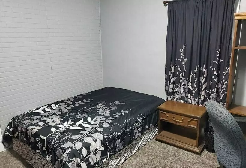 Beautiful Two Story Home By Fountain Lake And Mayo Clinic