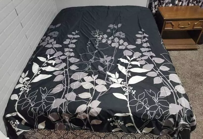 Beautiful Two Story Home By Fountain Lake And Mayo Clinic