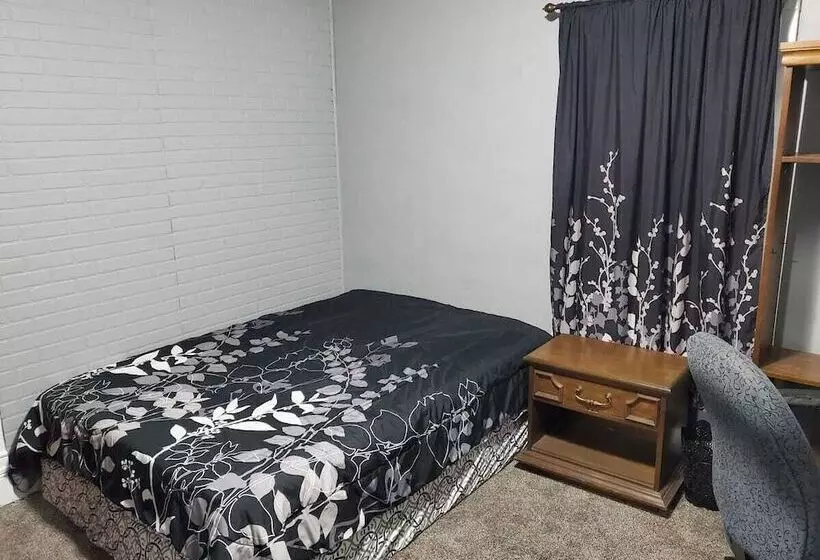 Beautiful Two Story Home By Fountain Lake And Mayo Clinic