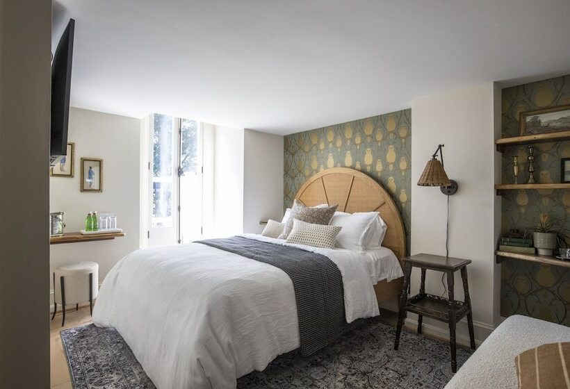 فندق فئة نجمة واحدة Blue Rock