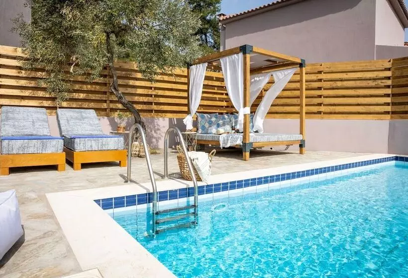 ホテル Avaton Suites & Villa Philian Collection