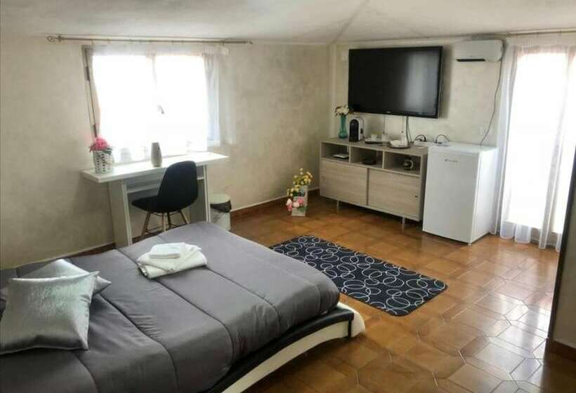 Резиденция Impeccable 3bed House In Vibo Valentia