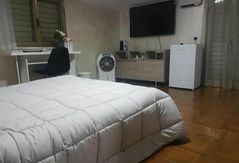 Резиденция Impeccable 3bed House In Vibo Valentia