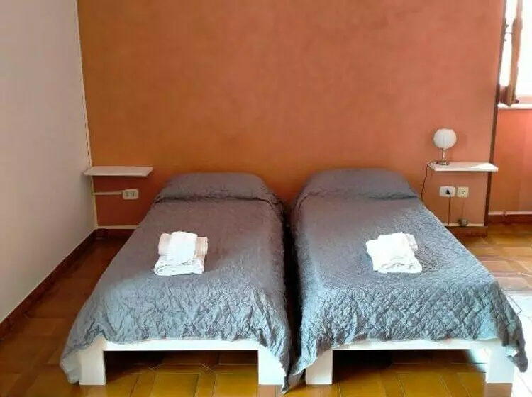 レジデンス Impeccable 3bed House In Vibo Valentia