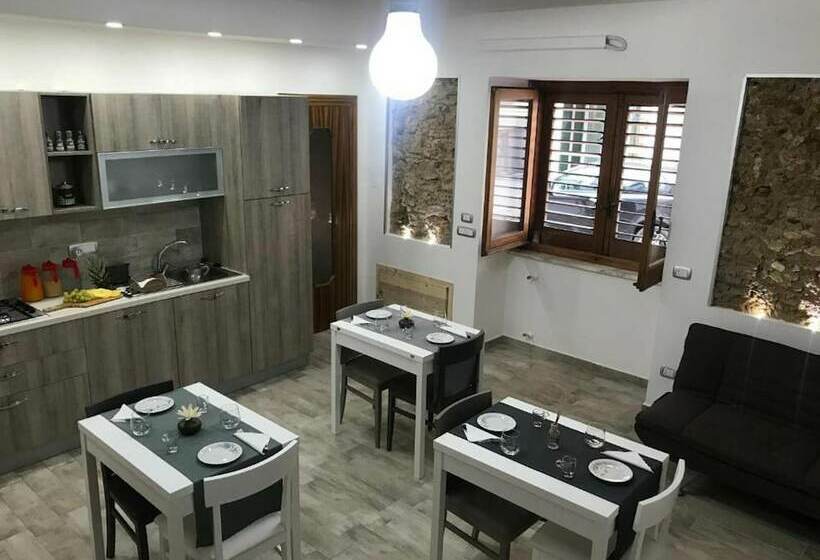 Резиденция Impeccable 3bed House In Vibo Valentia